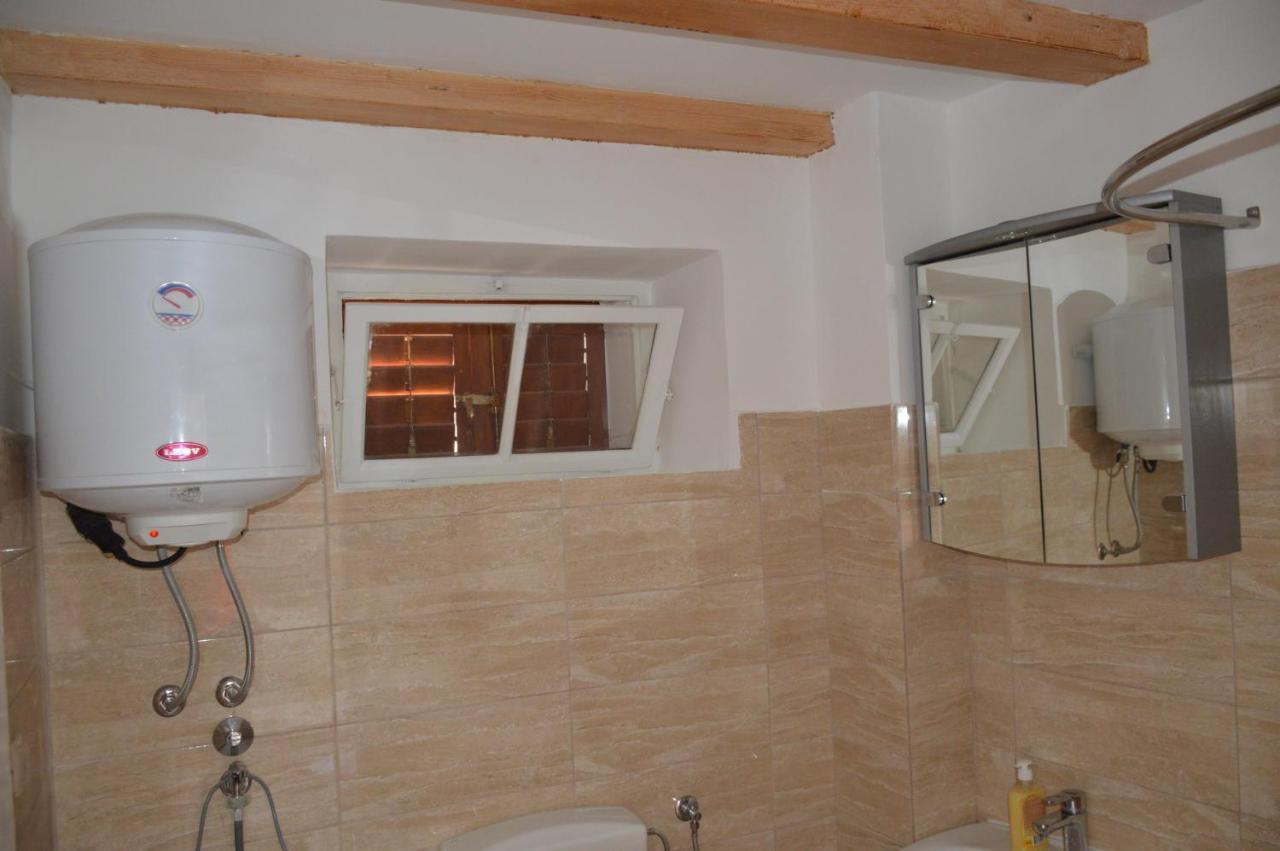 Studio Apartman Kata Đảo Prvić Ngoại thất bức ảnh