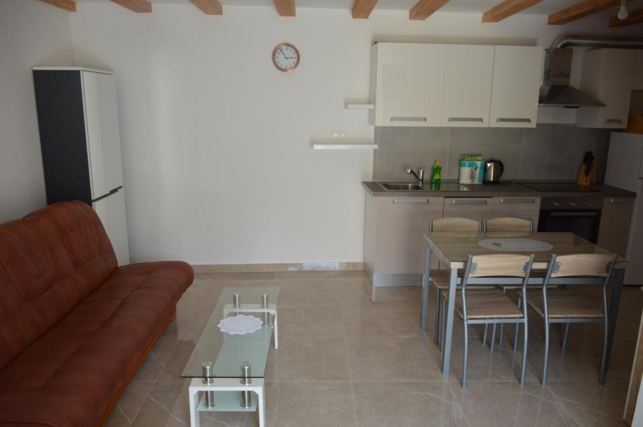 Studio Apartman Kata Đảo Prvić Ngoại thất bức ảnh